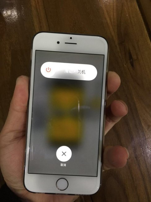 苹果低温自动关机怎么办
