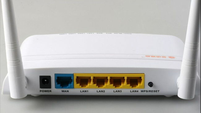 路由器连光猫哪个接口