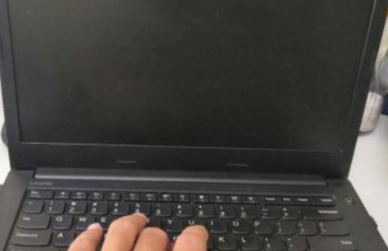 win10笔记本开机黑屏怎么办