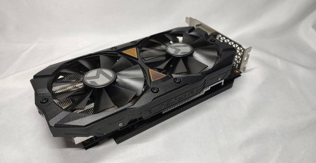 win10开机黑屏转圈