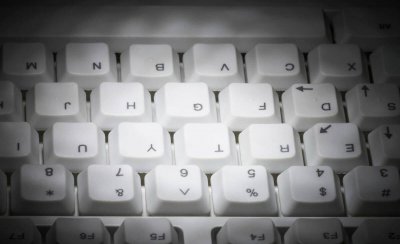 笔记本键盘字母变数字怎么按回来 一键修复笔记本键盘失灵的问题