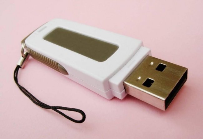 u盘损坏了怎么修复数据