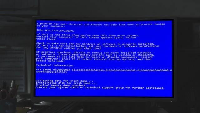 电脑正用着突然蓝屏怎么回事