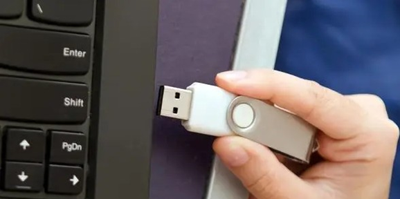 怎么进入u盘启动界面设置