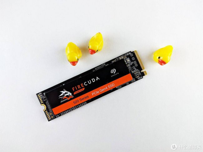 固态硬盘是什么样子的