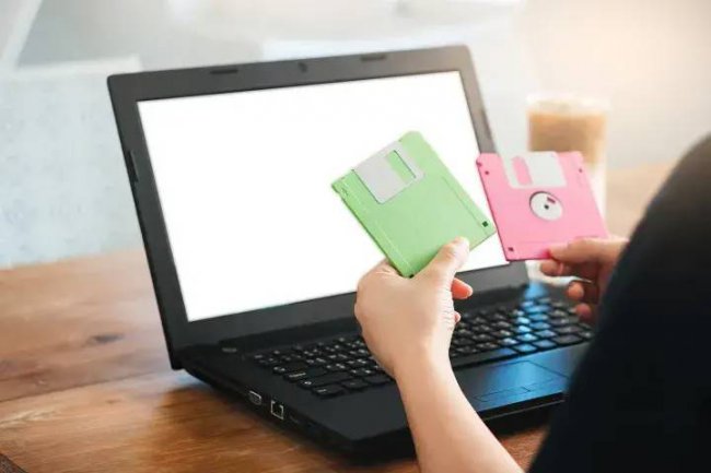 win10重新分区扩大c盘要格式化吗