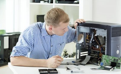 电脑屏幕不亮了指示灯还亮怎么办 屏幕黑屏的解决技巧
