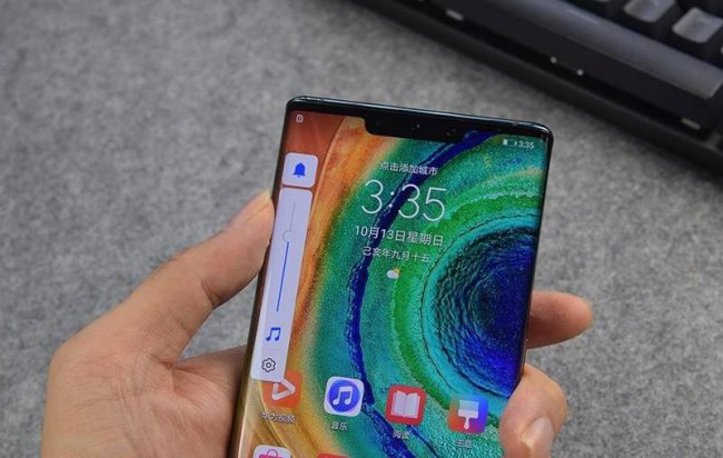 mate30跟mate30pro哪个好