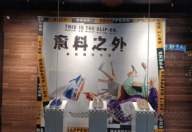 荣耀play4屏幕多大尺寸