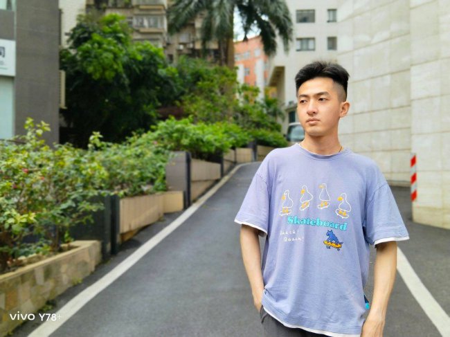 最轻薄的旗舰手机有哪些