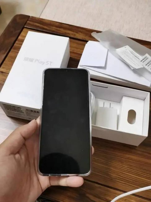 荣耀play5t配置怎么样
