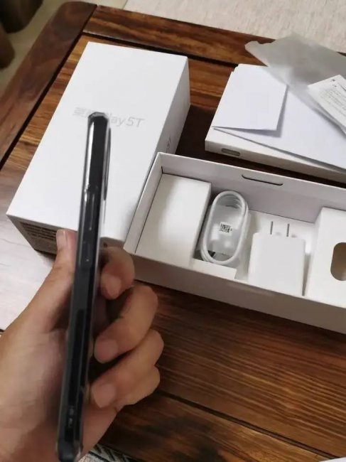 荣耀play5t配置怎么样