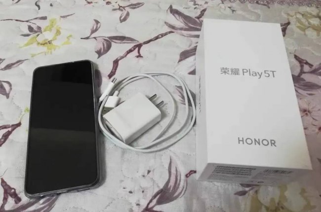 荣耀play5t配置怎么样