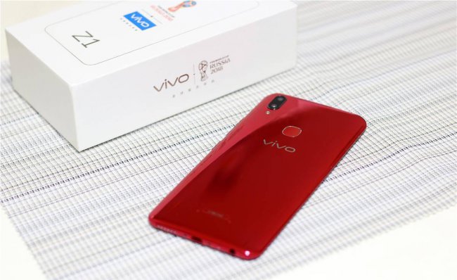 vivoz1手机壳和哪个型号的通用的