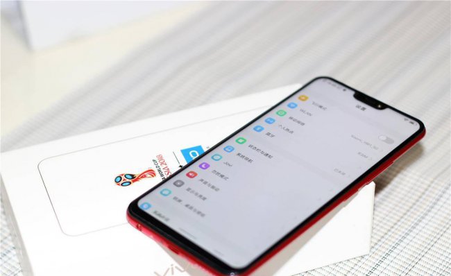 vivoz1手机壳和哪个型号的通用的