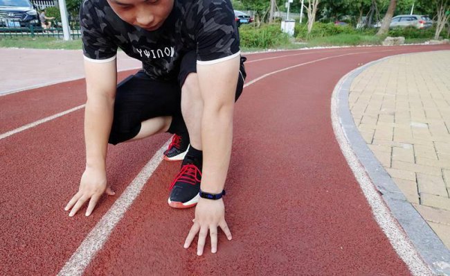 荣耀手环5可以连接苹果手机吗