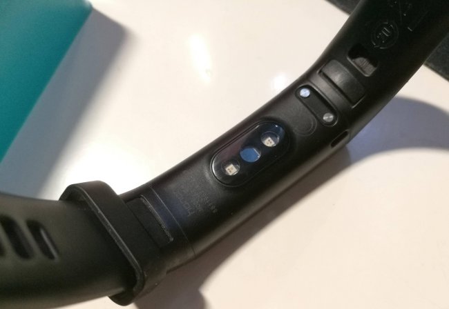 荣耀手环4有什么功能简介