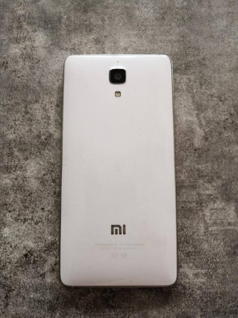小米4屏幕材质是什么