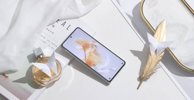 最新款华为折叠屏手机参数