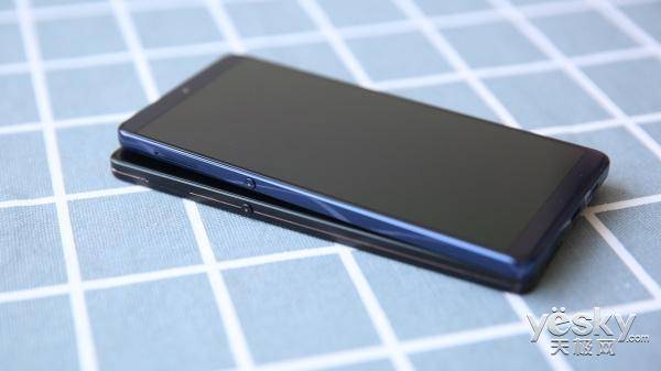 坚果pro2和pro2s区别外观哪个好