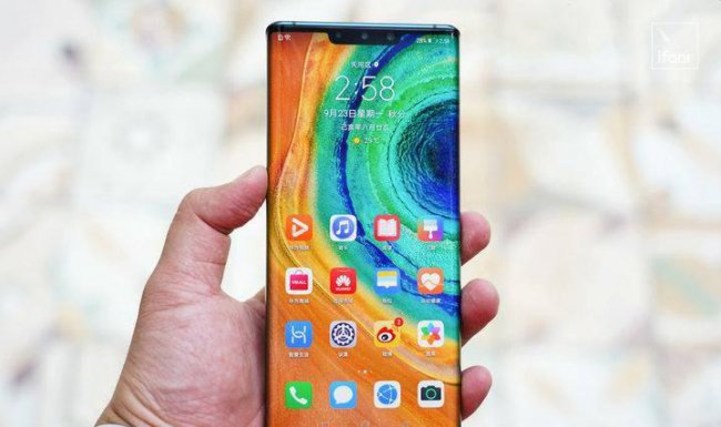 mate30是曲面屏吗