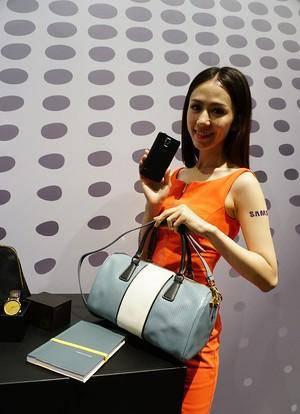 三星s5耳机是什么型号