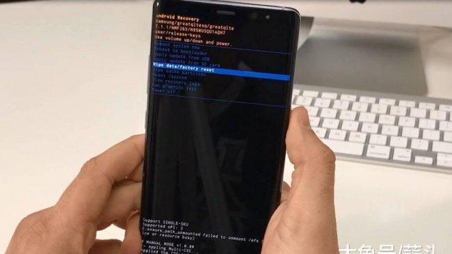 三星s8死机怎么重启