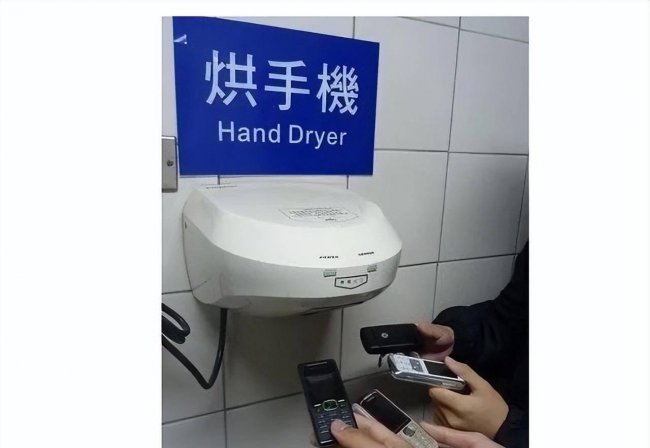 手机进水后触屏失灵怎么办