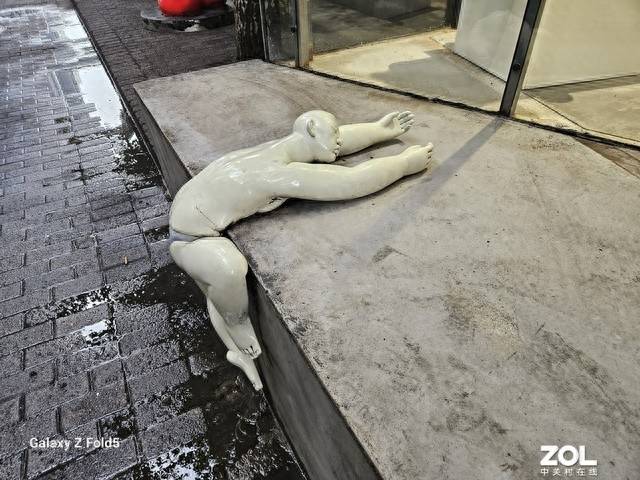 三星折叠手机新款配置参数
