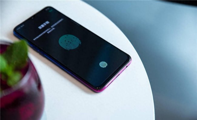 oppor17手机黑屏了怎么恢复正常