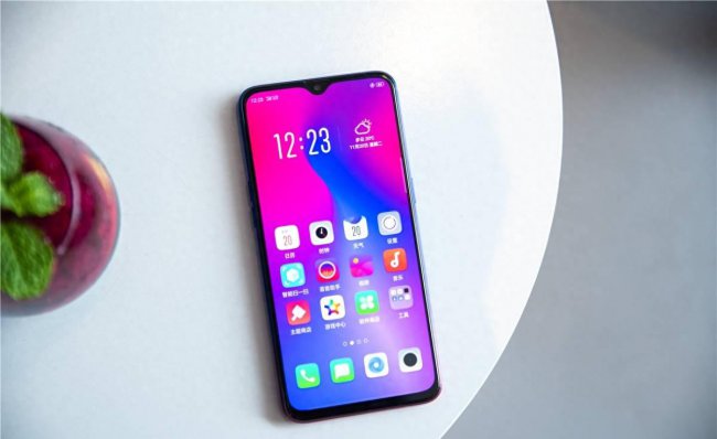 oppor17手机黑屏了怎么恢复正常