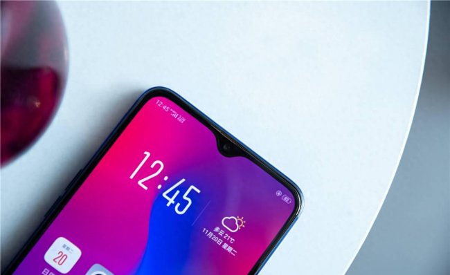 oppor17手机黑屏了怎么恢复正常