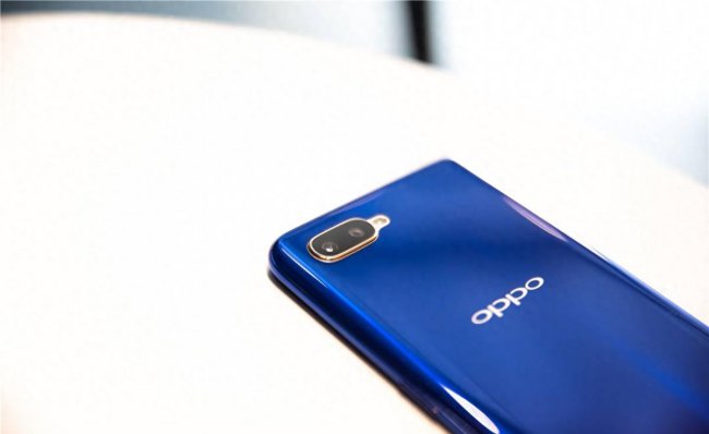 oppor17手机黑屏了怎么恢复正常