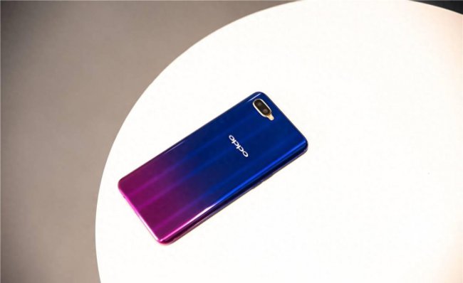oppor17手机黑屏了怎么恢复正常