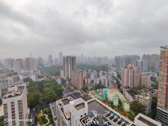 iqooneo5s发热严重怎么办