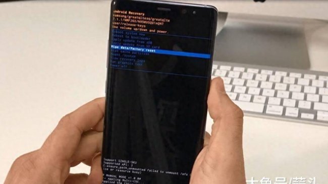 三星s8开不了机了卡在开机界面怎么办