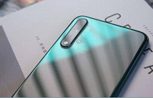 华为nova5pro属于什么档次的手机