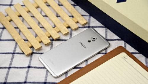 魅族pro6plus充电呼吸灯一直闪怎么回事