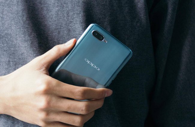 oppor15x参数支持快充吗