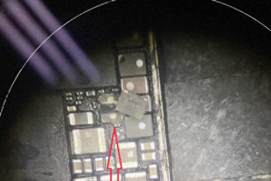 iphone手机突然黑屏开不了机怎么办