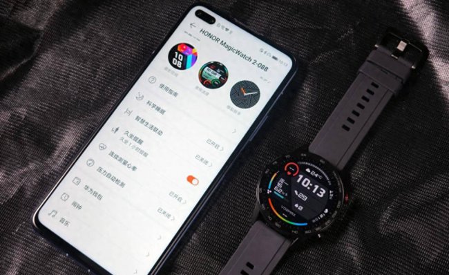 荣耀magicwatch2测评