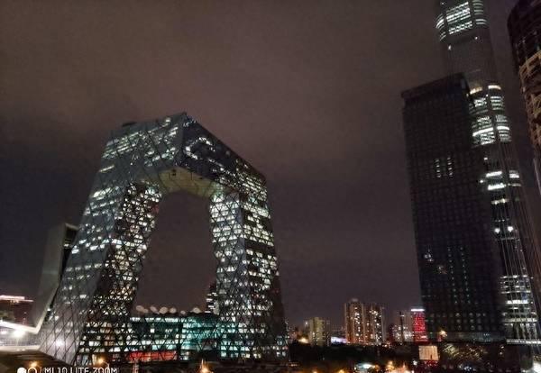 青春版和标准版哪个好用