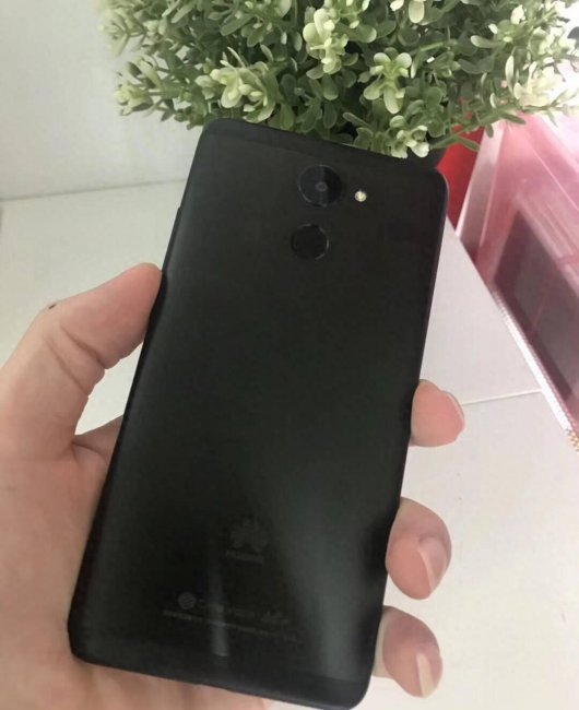 华为畅享7plus处理器在哪看