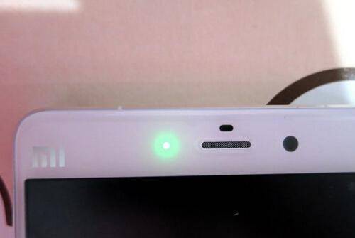 小米note4充电红灯闪烁怎么办