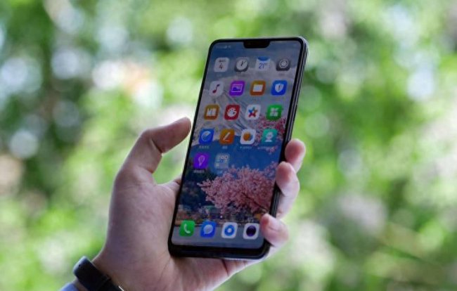 oppor15手机电池多少毫安的