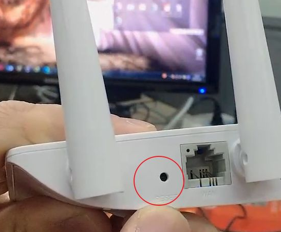 无线路由器如何重置密码