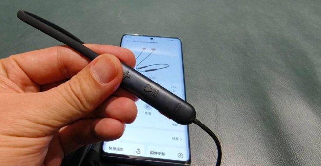 荣耀运动蓝牙耳机怎么用教程