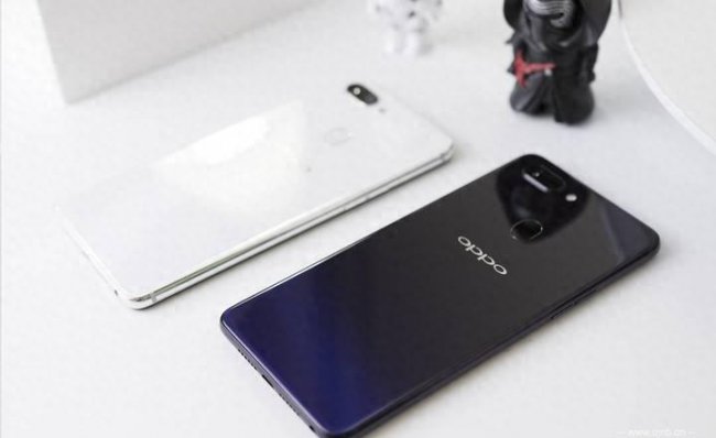 oppor15标准版屏幕多大