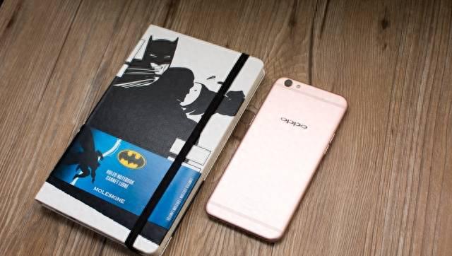 oppor9s屏幕是lcd还是oled