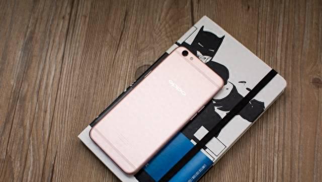 oppor9s屏幕是lcd还是oled